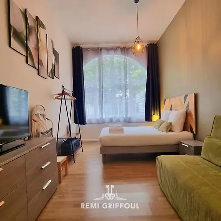 The Center Terrace & Parking 4 Guests أونفلور