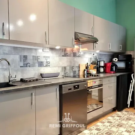 The Center Terrace & Parking 4 Guests شقة أونفلور